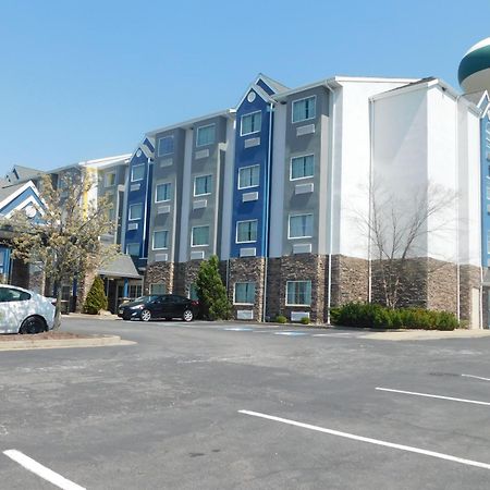 Microtel Inn & Suites By Wyndham Wheeling At The Highlands Triadelphia Exterior photo