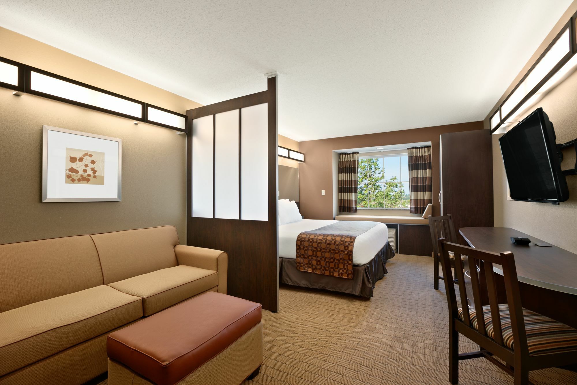 Microtel Inn & Suites By Wyndham Wheeling At The Highlands Triadelphia Exterior photo